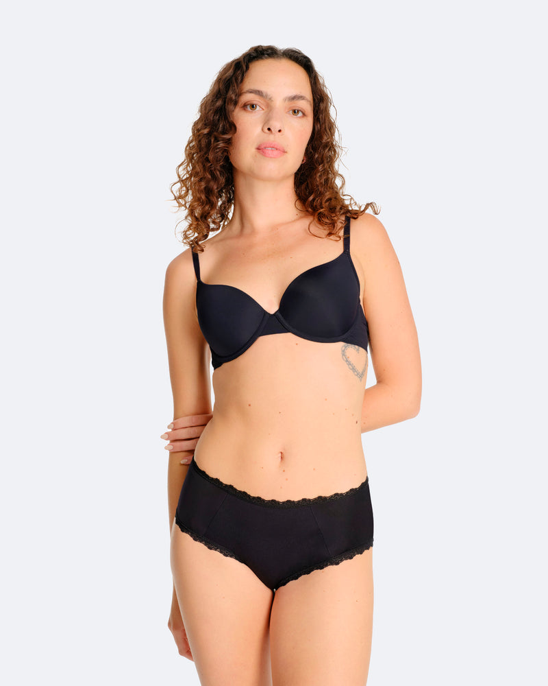Shorty menstruel noir en dentelle