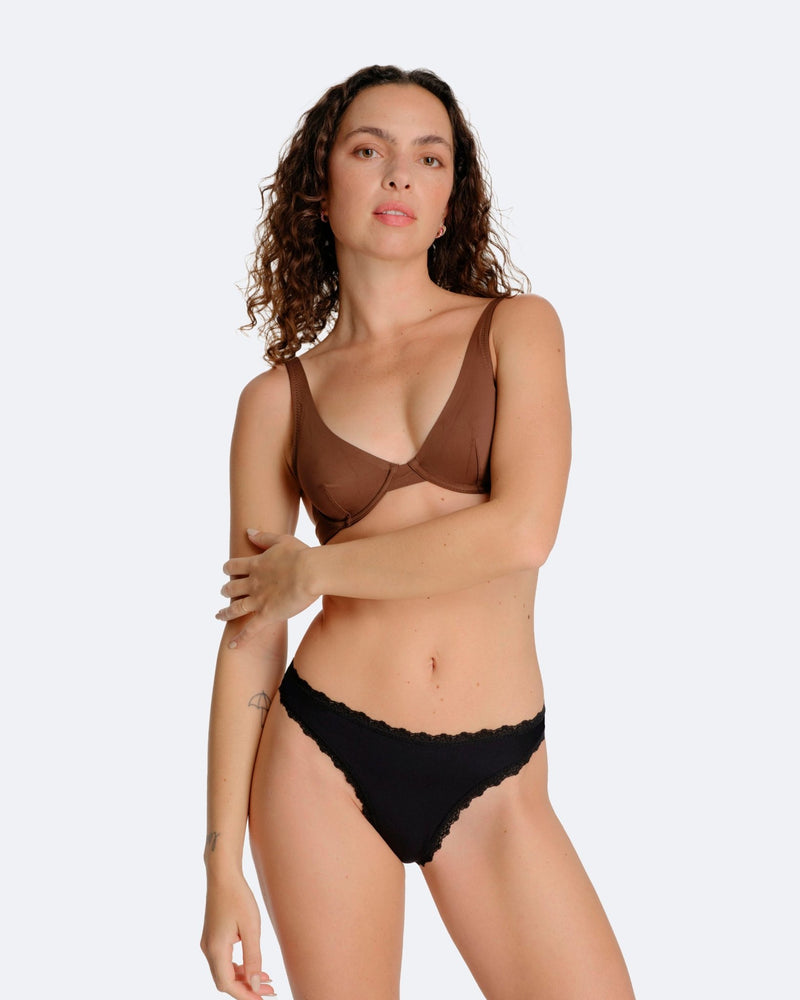 String menstruel noir en dentelle - Moodz.co